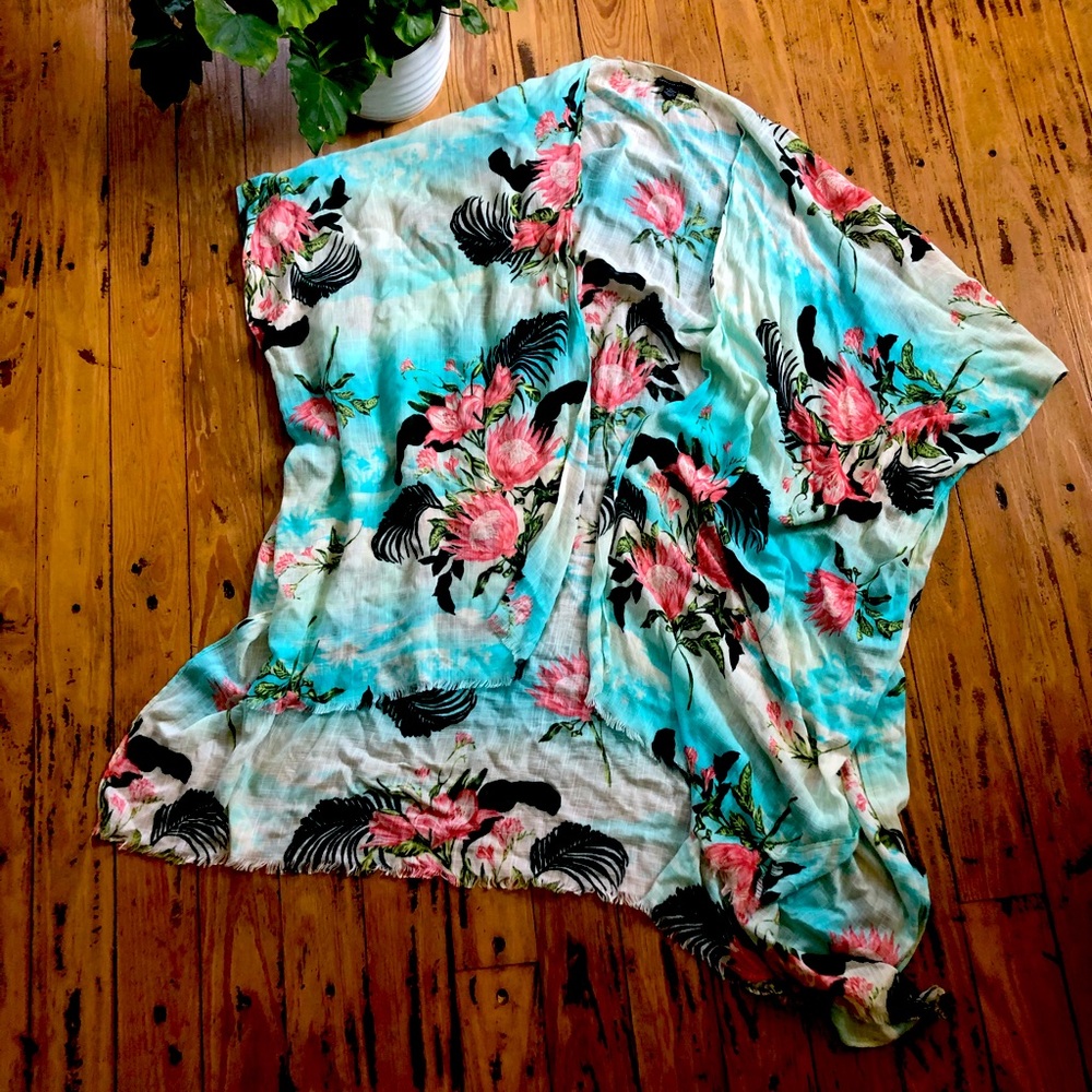🛍️American Eagle Tropical Coverup🛍️